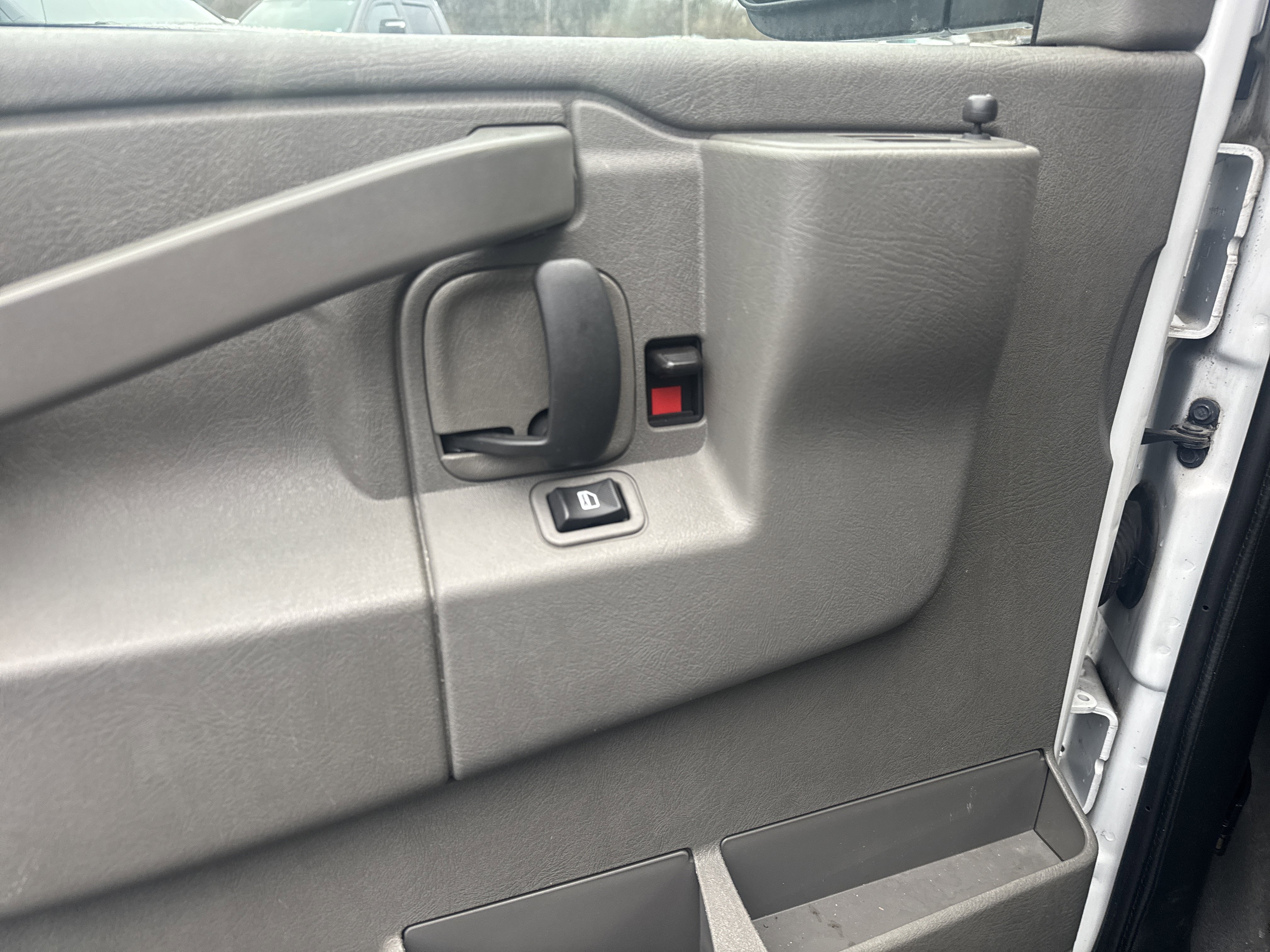 Used 2022 Chevrolet Express 2500 Work Van Full-size Cargo Van w/ Driver Convenience Package image 16