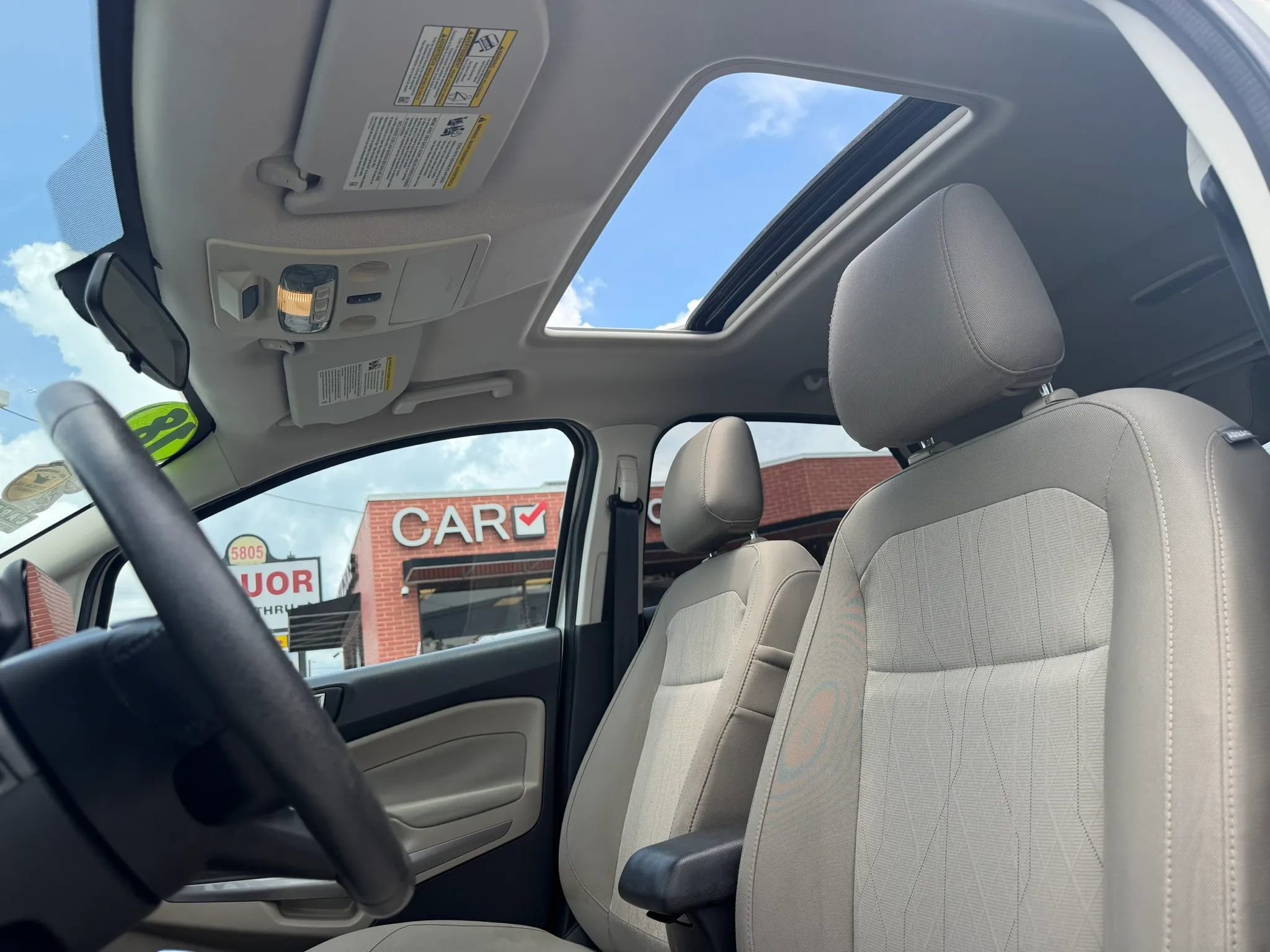 Used 2018 Ford EcoSport SE w/ SE Convenience Package FWD image 9