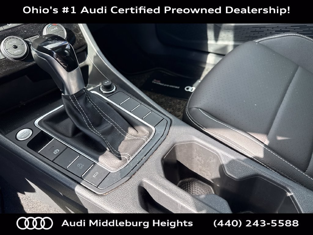 Used 2024 Volkswagen Jetta SE w/ Panoramic Sunroof Package FWD image 12