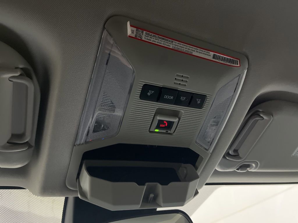 Used 2025 Toyota RAV4 XLE image 75