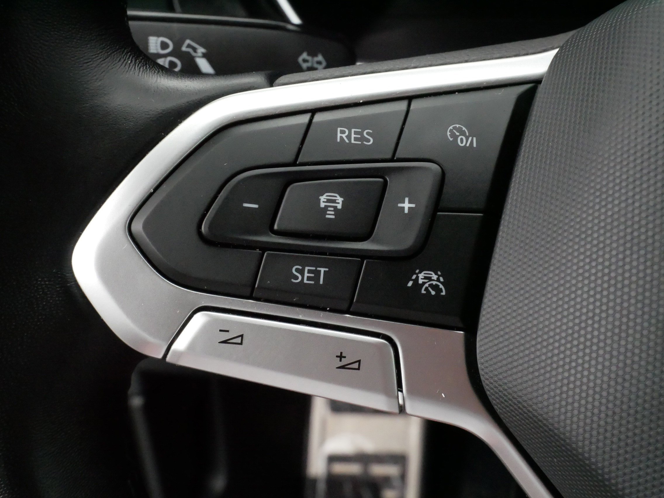 Certified 2023 Volkswagen Jetta Sport FWD image 25