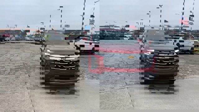 New 2026 Chevrolet Equinox LT image 3