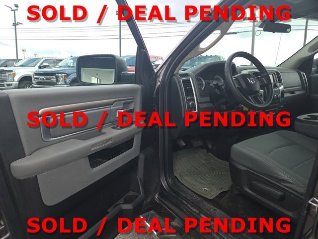Used 2017 RAM 1500 Classic SLT AWD/4WD image 7