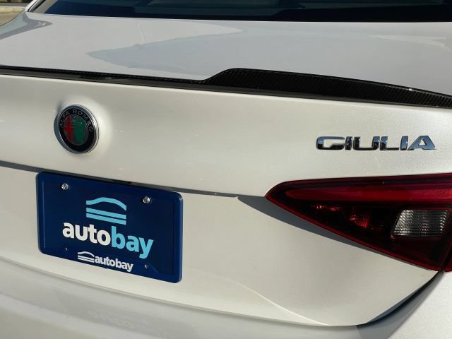 Used 2018 Alfa Romeo Giulia Quadrifoglio w/ Driver Assist Dynamic Package RWD image 14
