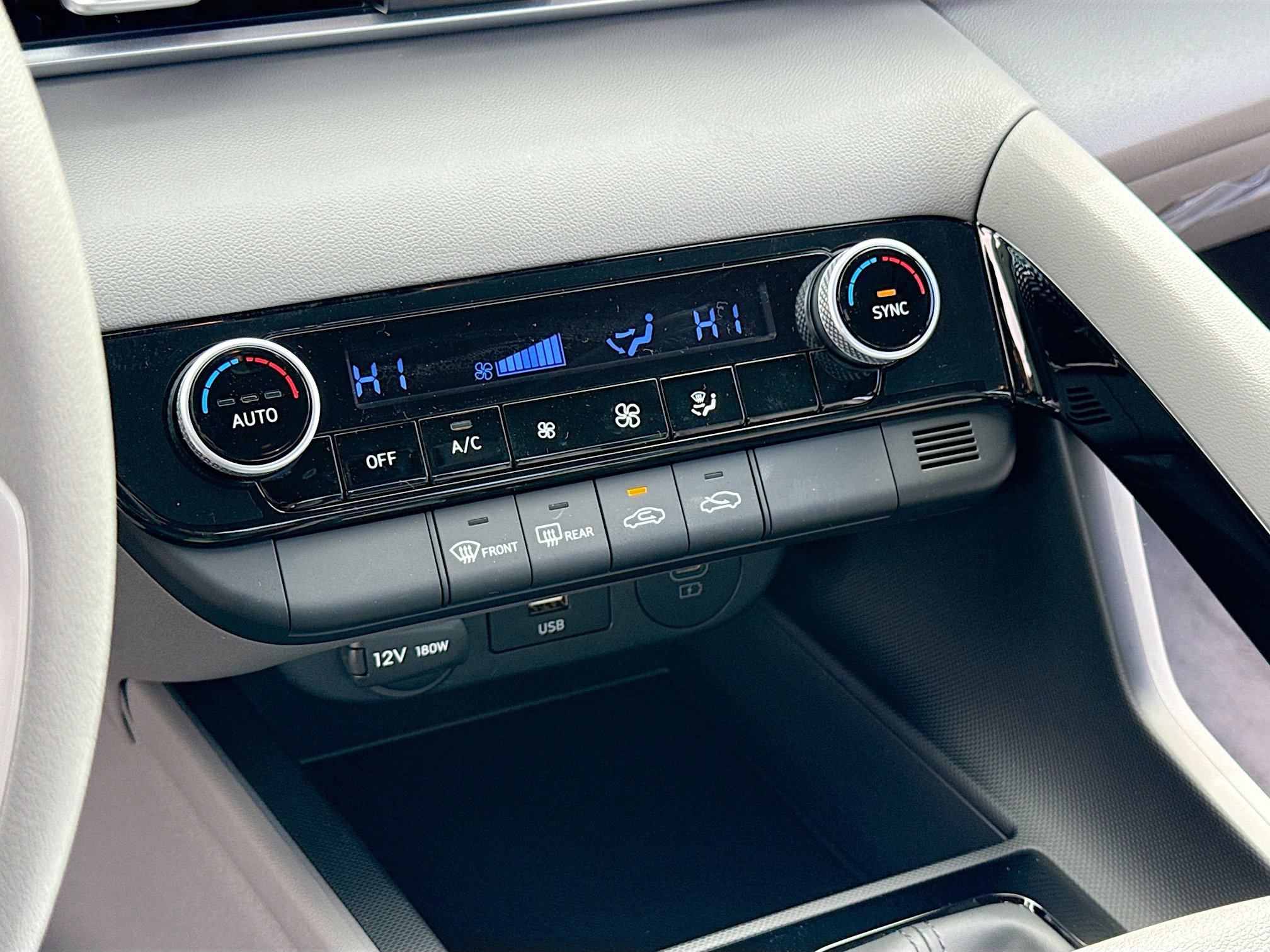 New 2026 Hyundai Elantra Blue FWD image 10