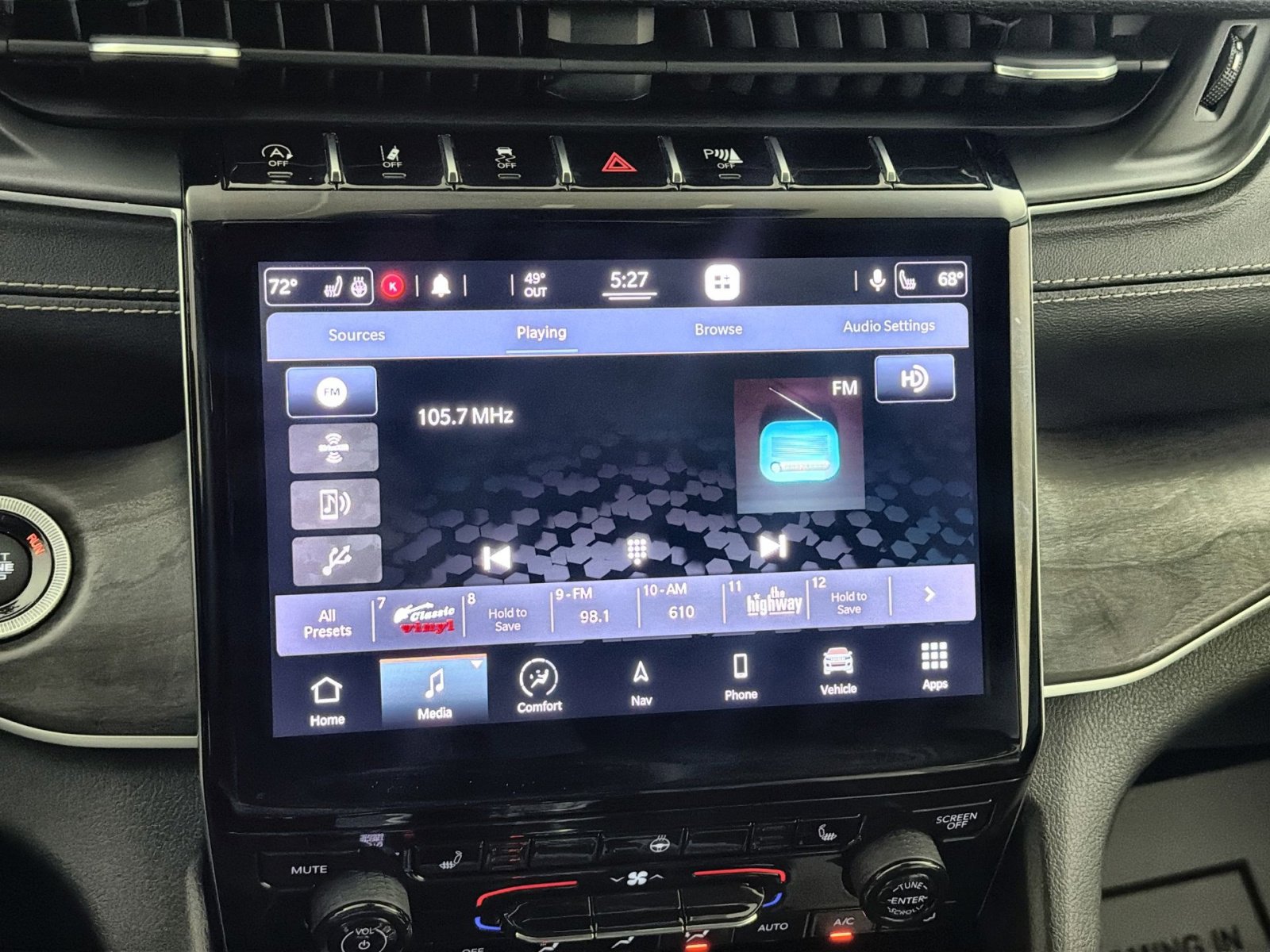 Used 2021 Jeep Grand Cherokee L Limited w/ Trailer Tow Group (B) image 18