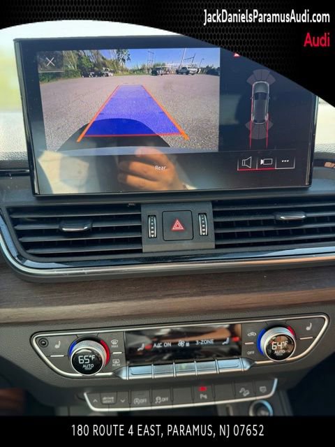 Used 2023 Audi Q5 2.0T Premium w/ Convenience Package image 11