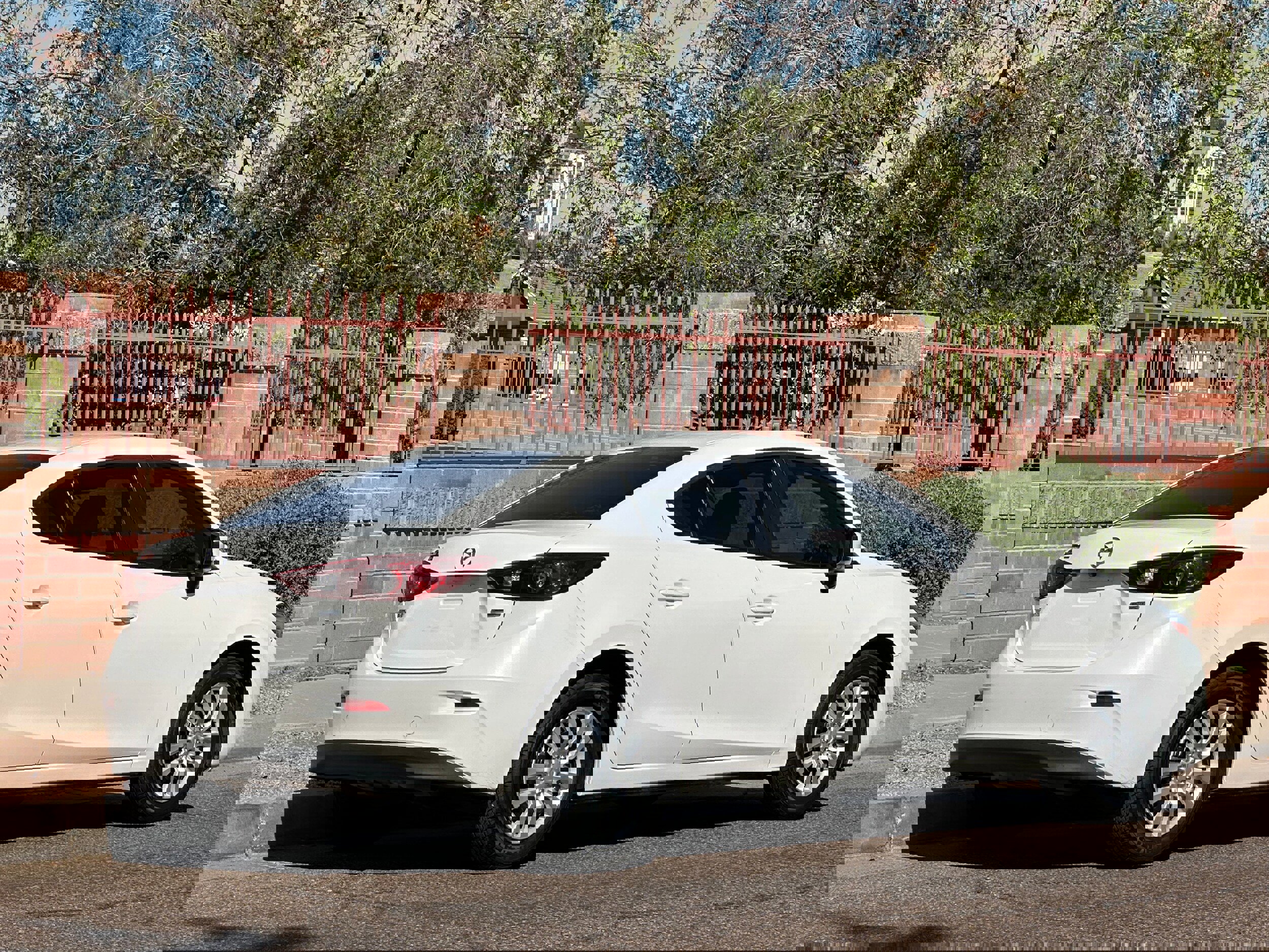 Used 2017 MAZDA MAZDA3 Sport image 10