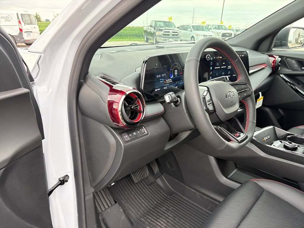 New 2027 Chevrolet Equinox RS w/ Safety and Technology Package AWD/4WD image 17