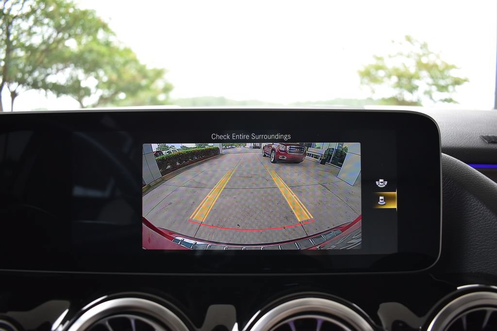 Used 2021 Mercedes-Benz GLA 250 4MATIC w/ Premium Package image 19
