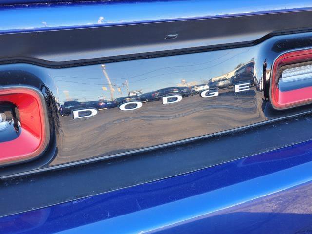 Used 2019 Dodge Challenger SXT w/ Plus Package image 29