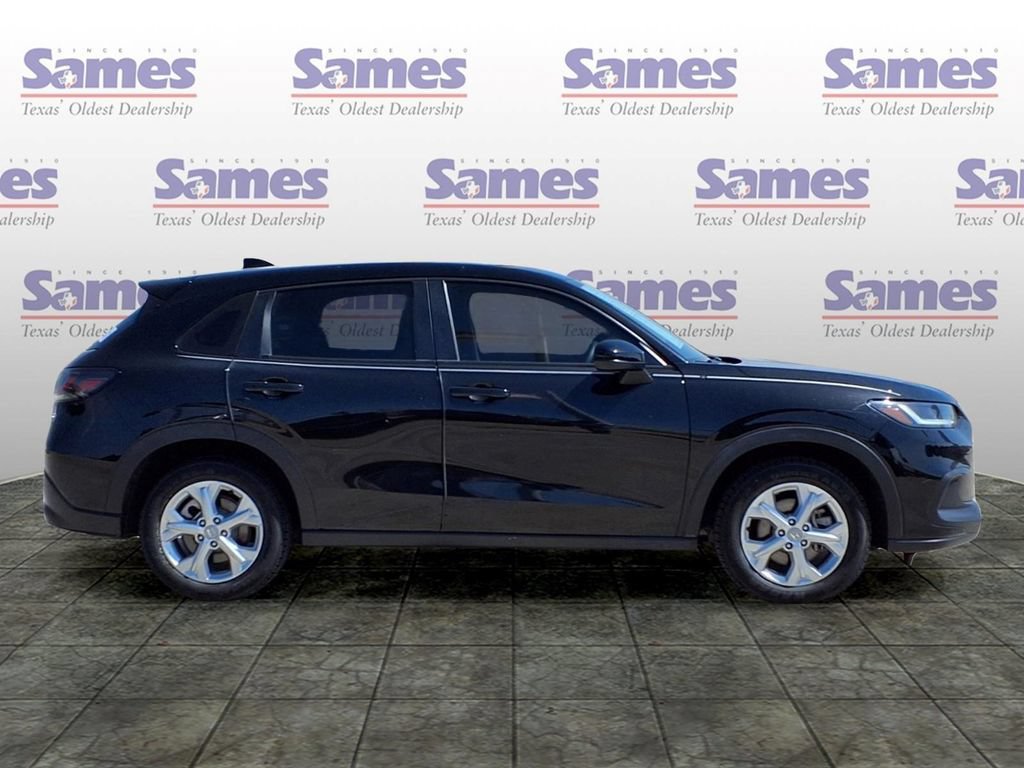 Certified 2025 Honda HR-V LX image 8