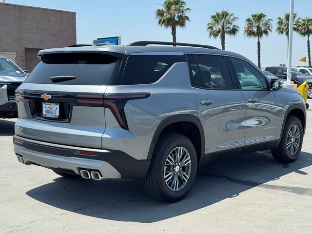 New 2026 Chevrolet Traverse LT w/ LPO, Floor Liner Package FWD image 5