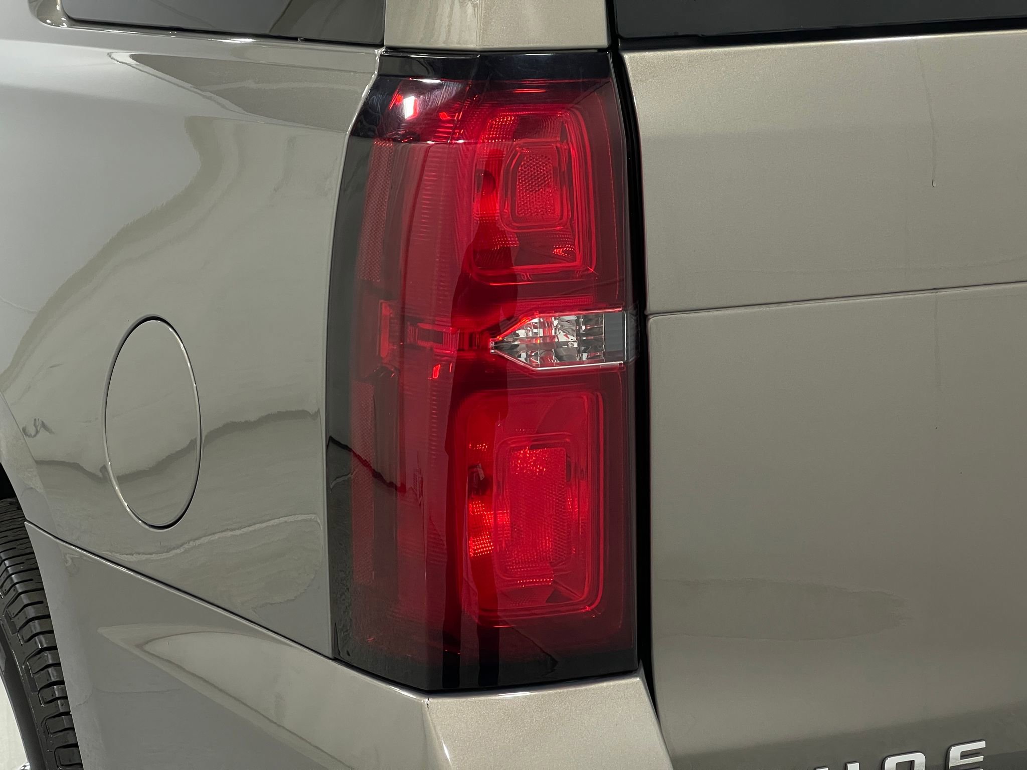 Used 2018 Chevrolet Tahoe LT AWD/4WD image 37