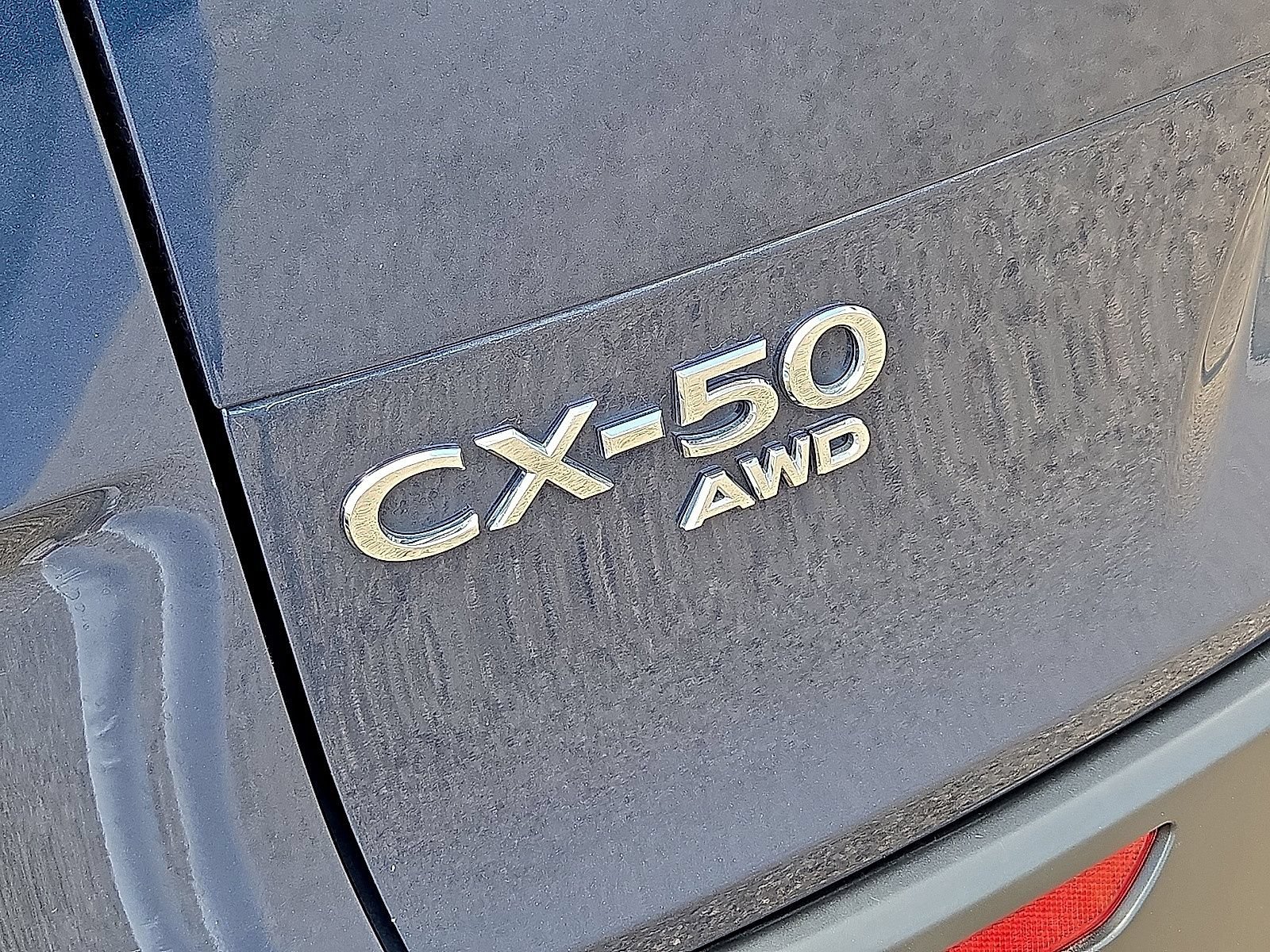 Used 2025 MAZDA CX-50 AWD 2.5 S w/ Premium Package image 12