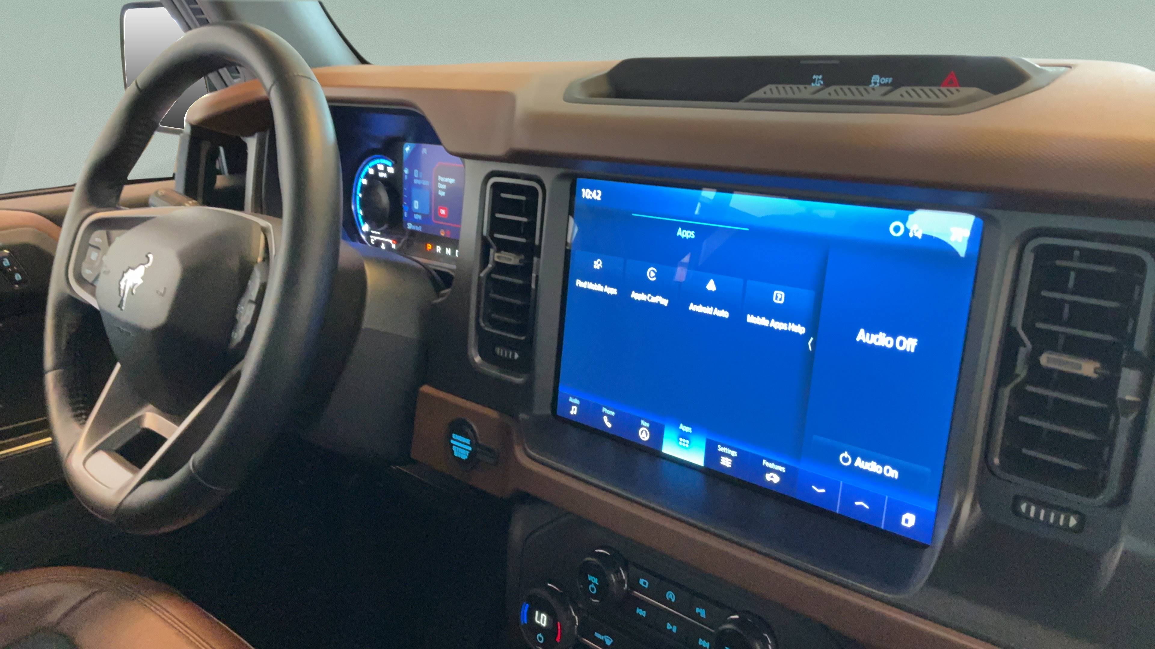Used 2024 Ford Bronco Outer Banks AWD/4WD image 41