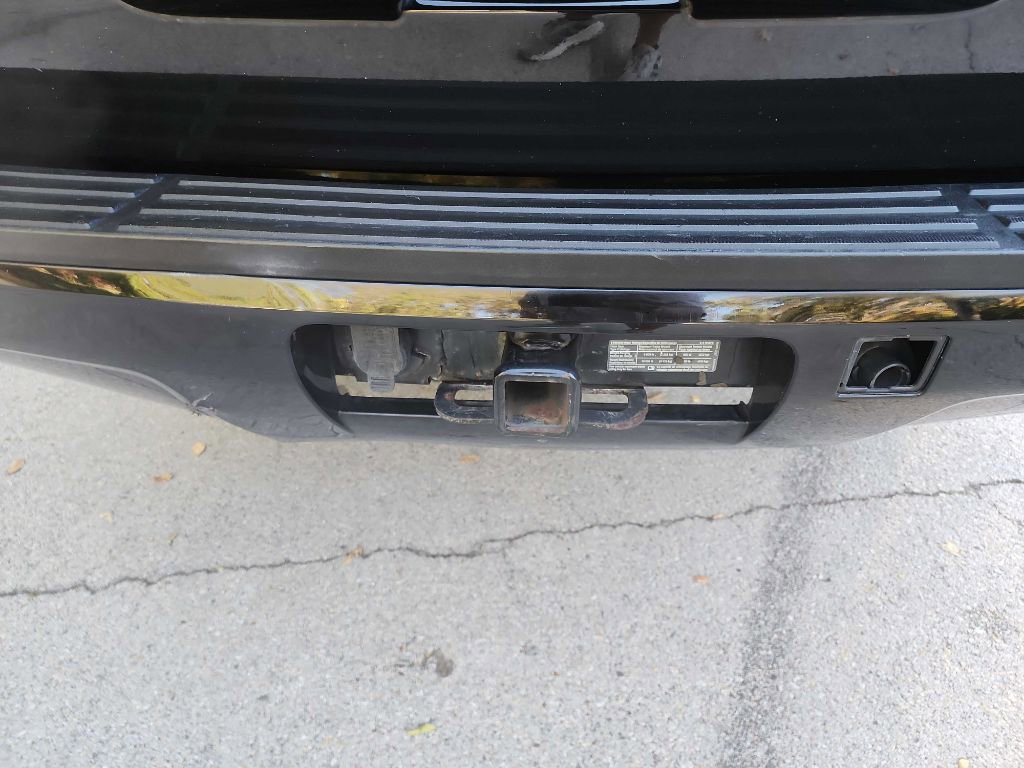 Used 2010 Chevrolet Suburban 2500 LS w/ Skid Plate Package image 8