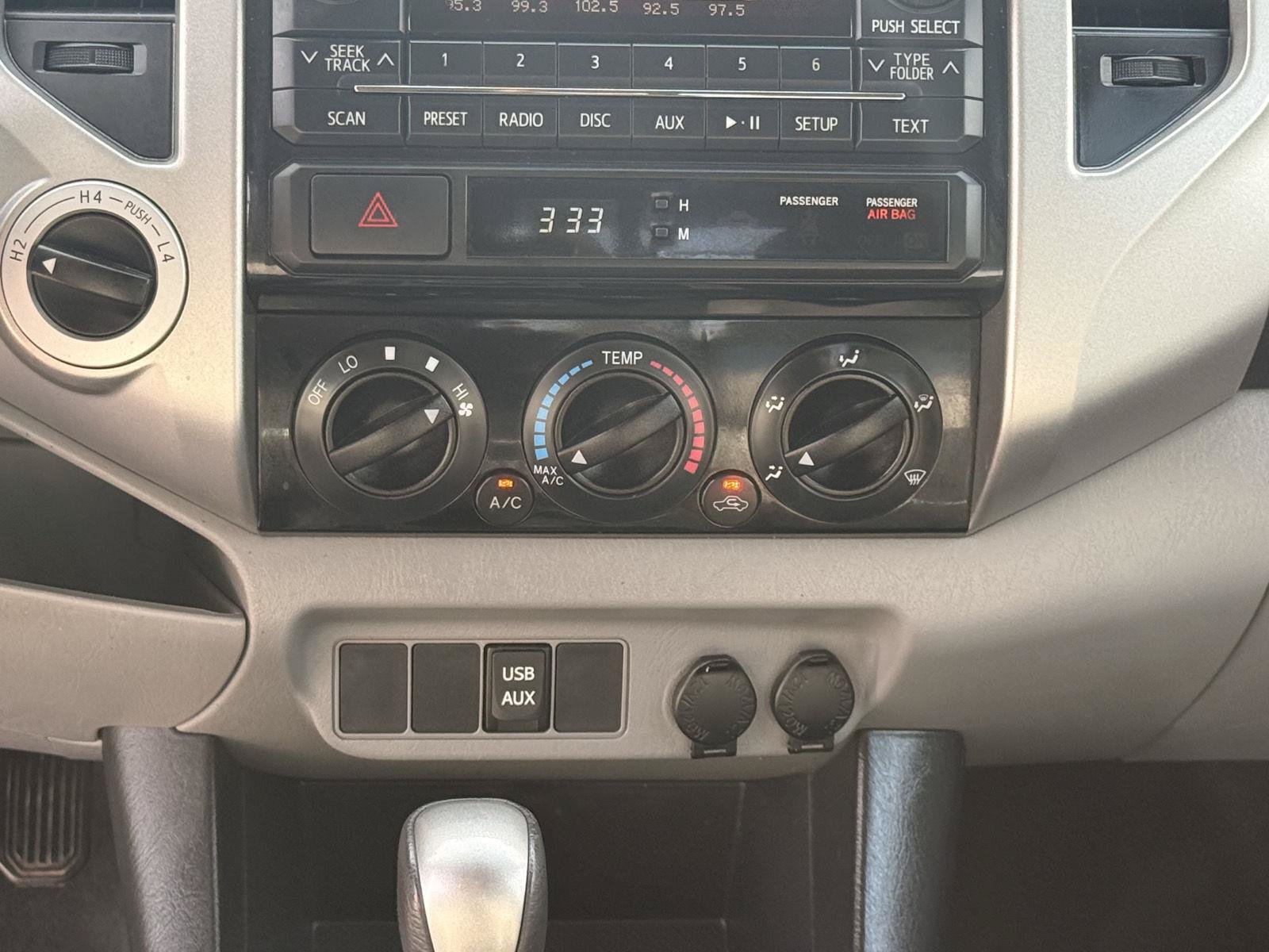 Used 2012 Toyota Tacoma 4x4 Access Cab w/ SR5 Pkg image 24