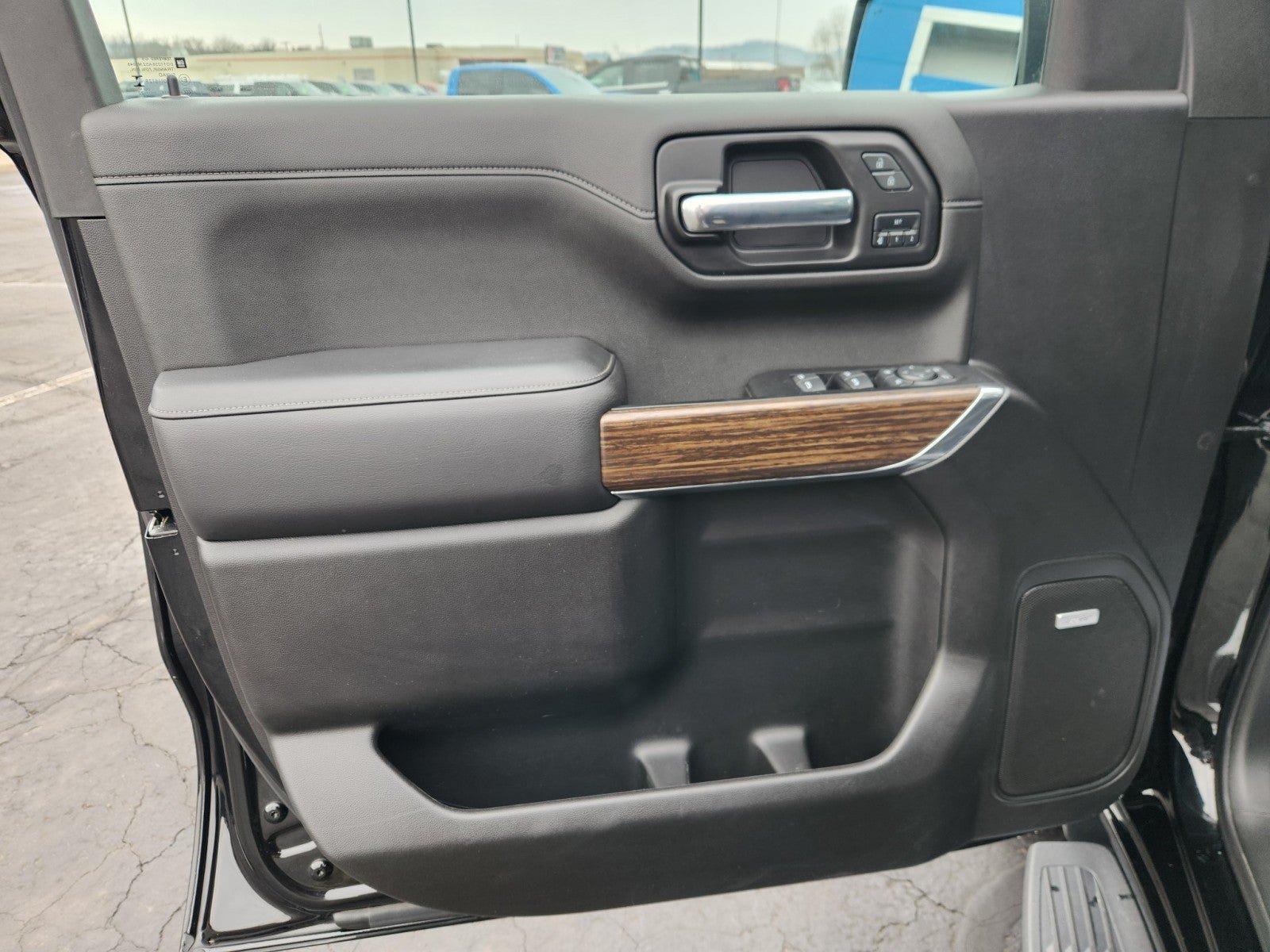 Used 2022 Chevrolet Silverado 1500 High Country AWD/4WD image 36