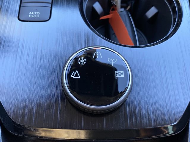 New 2026 Nissan Rogue Platinum image 24