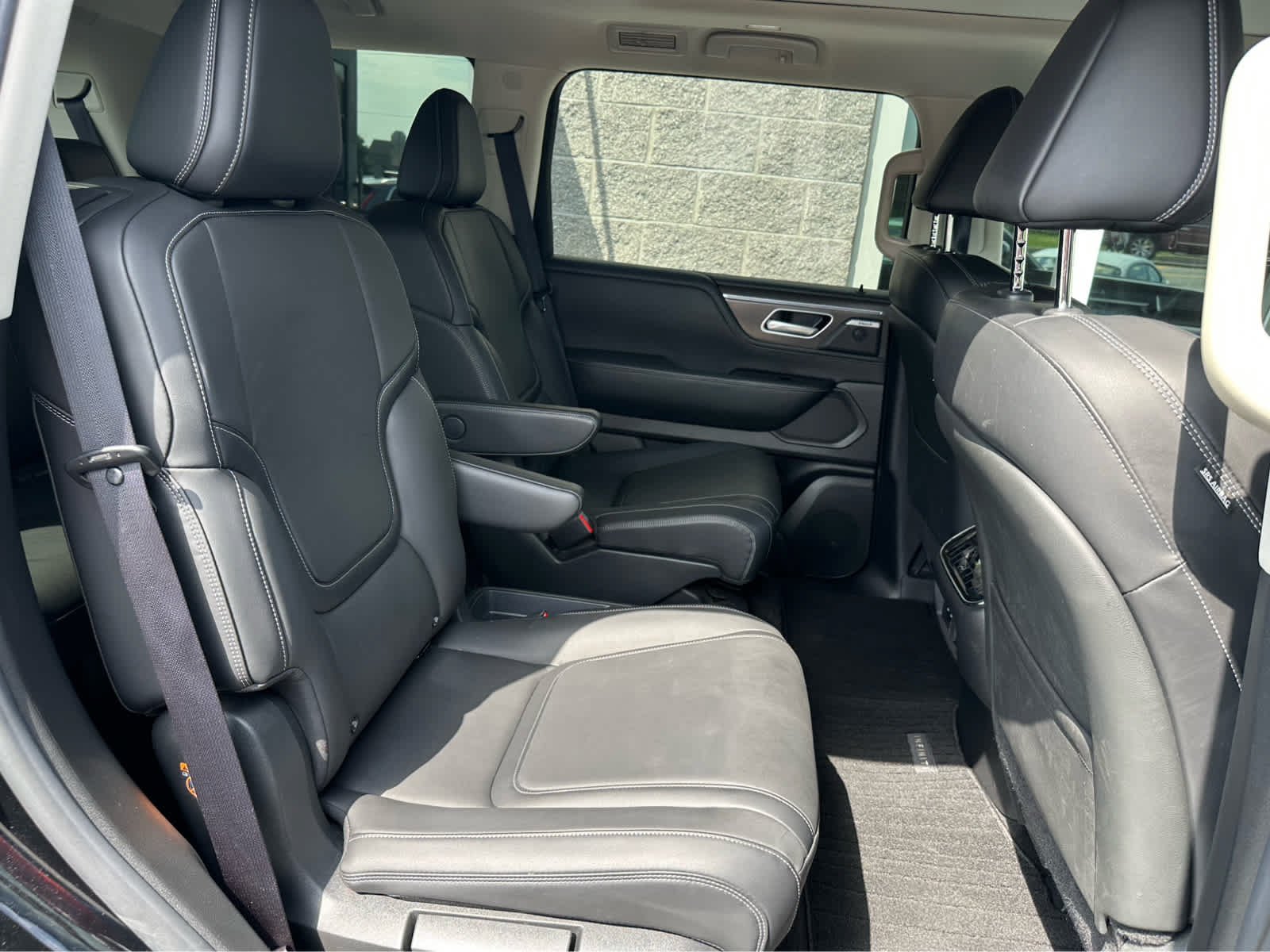 Used 2025 INFINITI QX80 Pure w/ Cargo Package AWD/4WD image 13