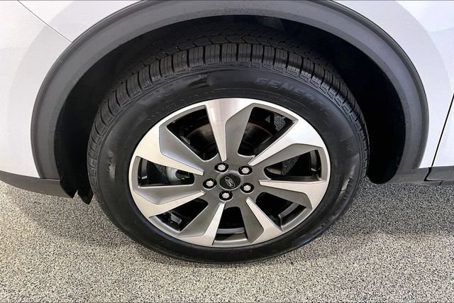 Used 2025 Ford Escape Platinum AWD/4WD image 41