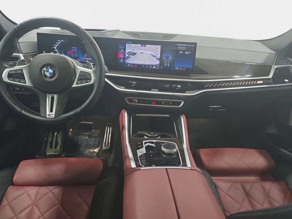 Used 2024 BMW X6 M60i image 10