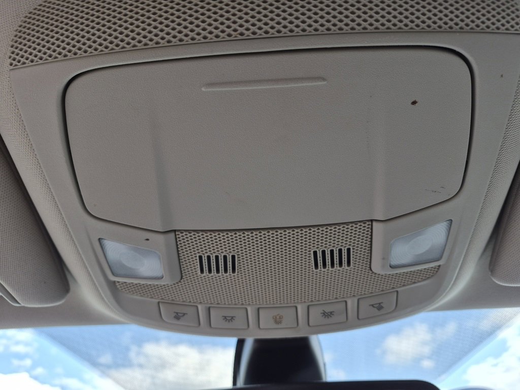 Used 2019 Ford Fusion SEL image 18