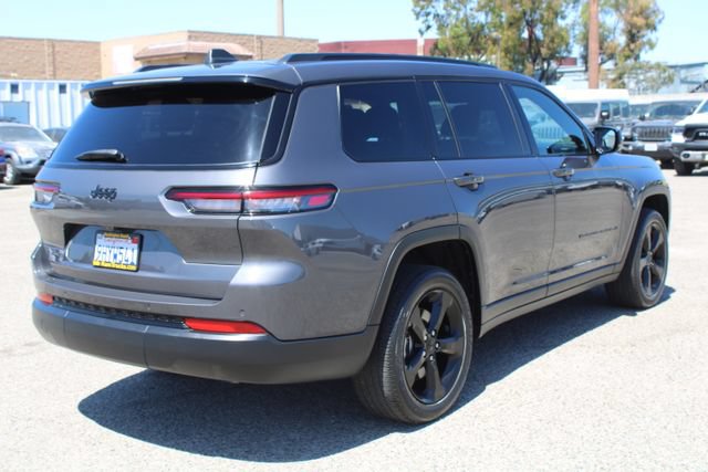 Used 2023 Jeep Grand Cherokee L Laredo AWD/4WD image 4