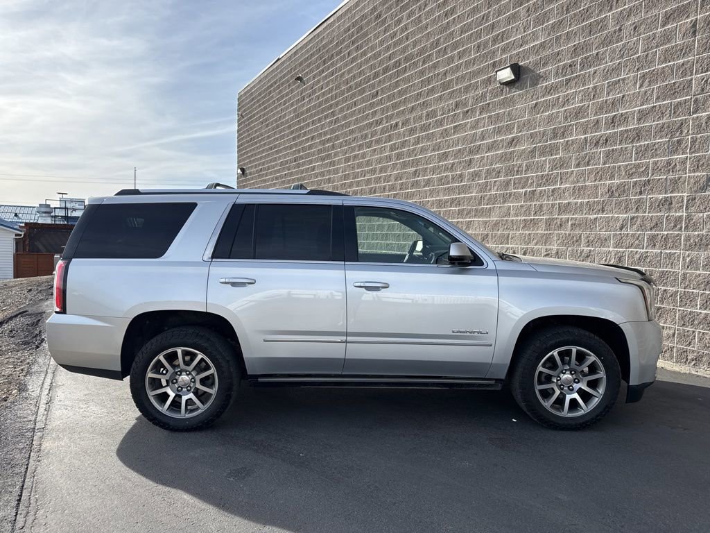 Used 2015 GMC Yukon Denali w/ Premium Package image 4