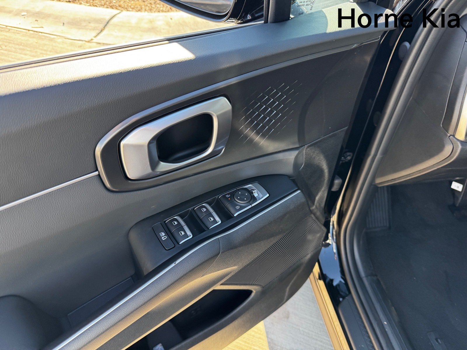 New 2026 Kia Sorento LX FWD image 7