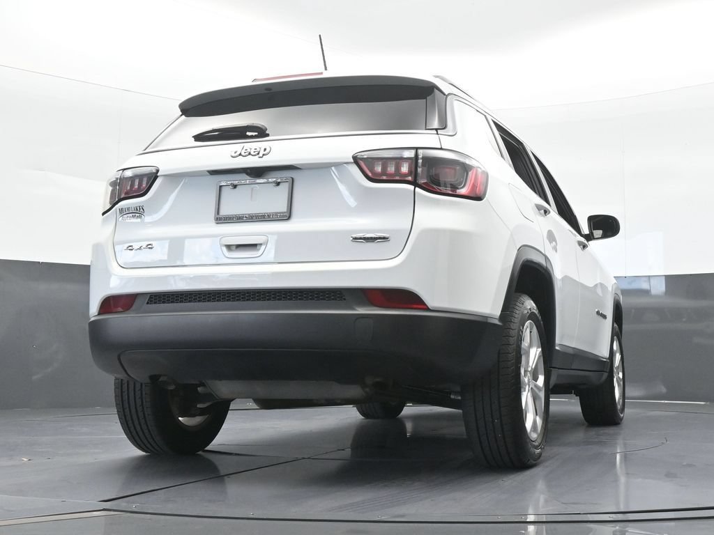 Used 2024 Jeep Compass Latitude AWD/4WD image 54