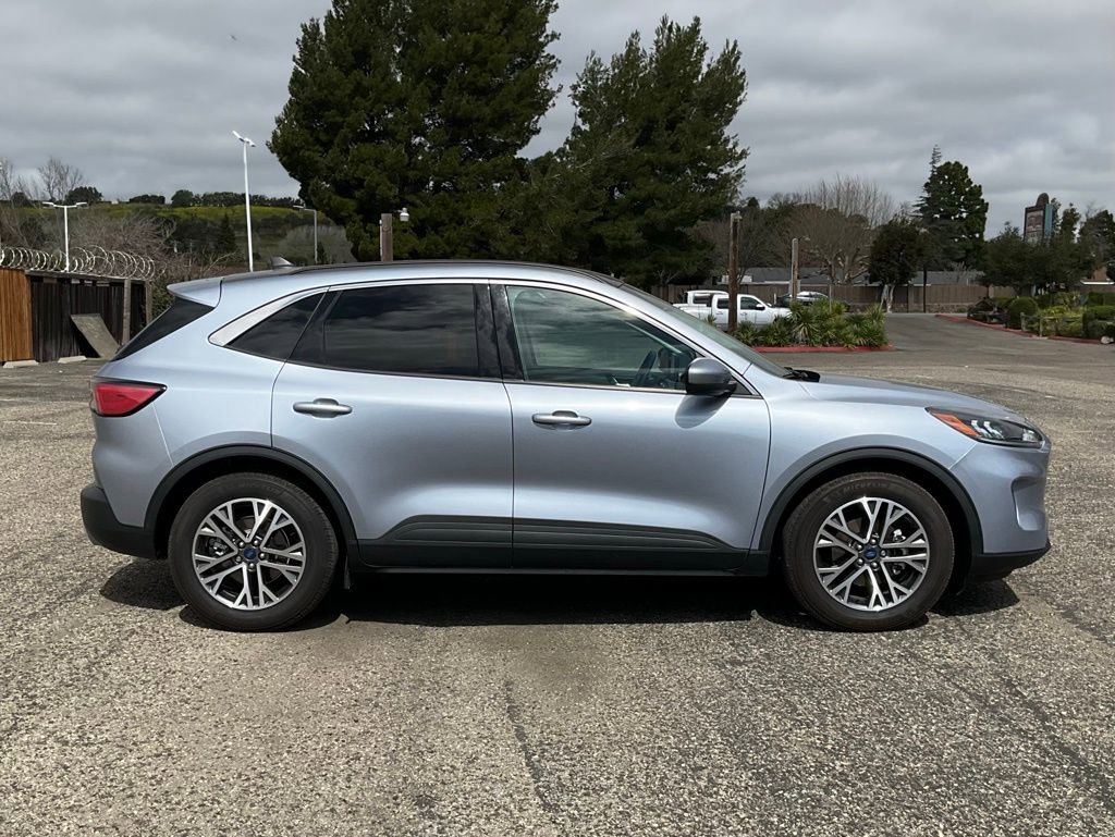 Used 2022 Ford Escape SEL w/ Technology Package image 7