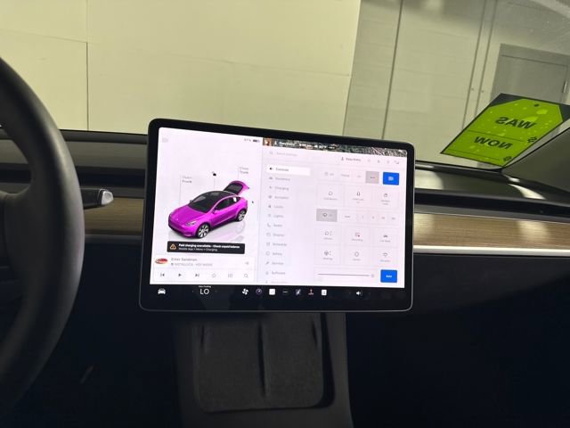 Used 2024 Tesla Model Y Long Range image 28