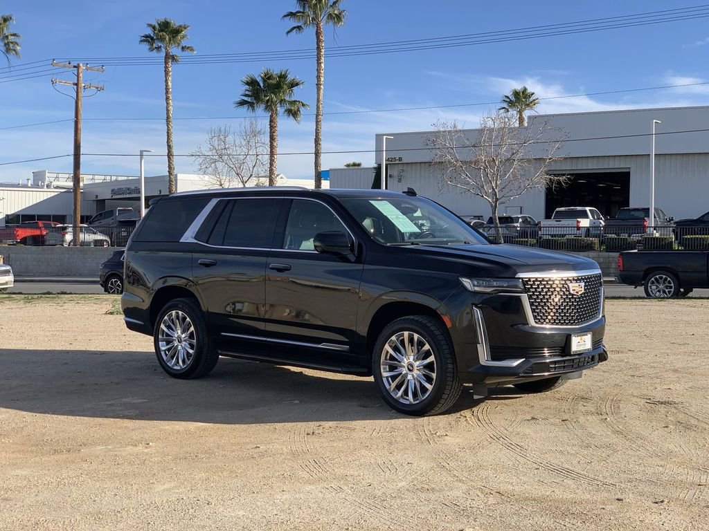 Certified 2023 Cadillac Escalade Premium Luxury RWD image 3