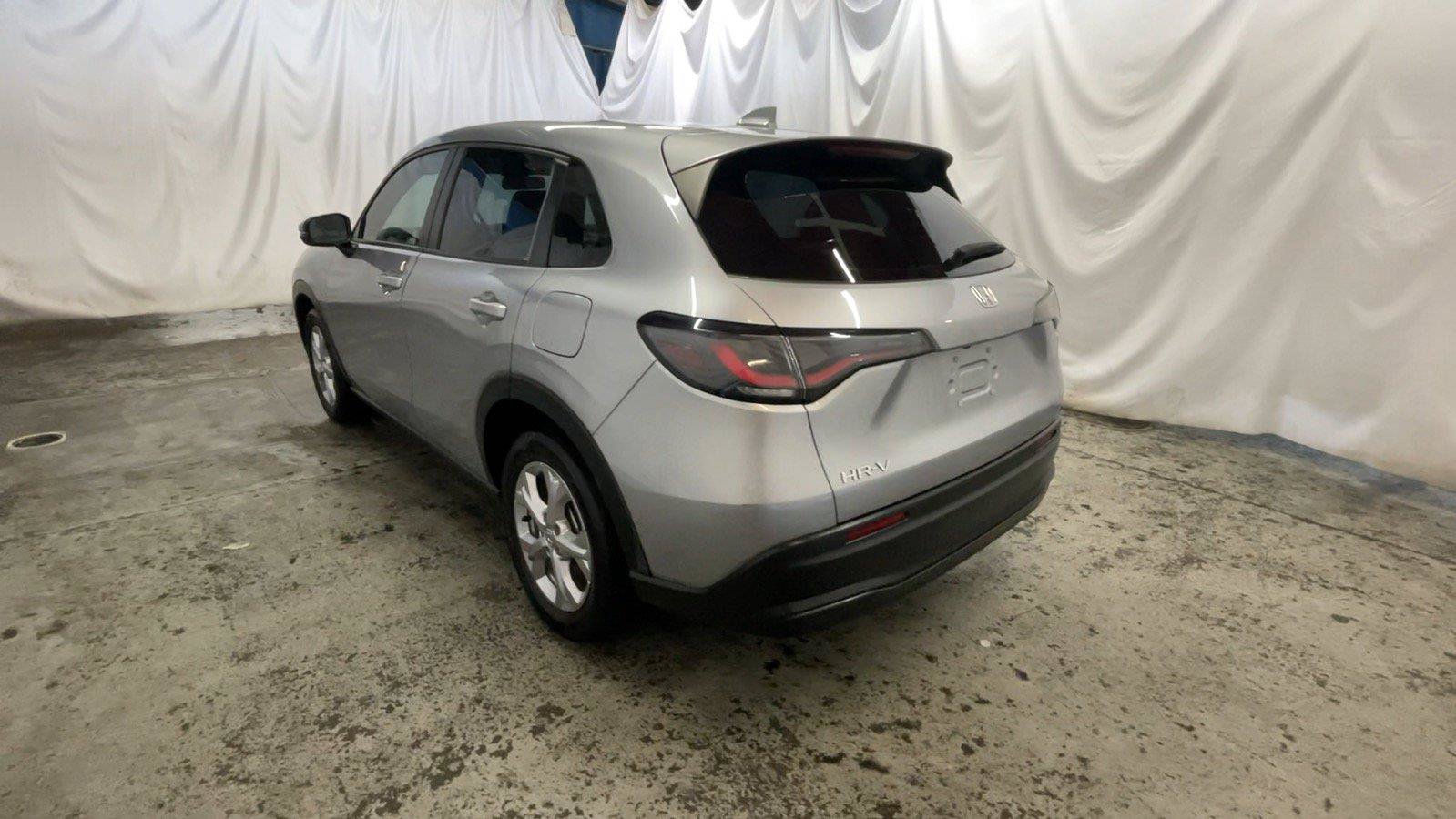 Certified 2024 Honda HR-V LX image 9