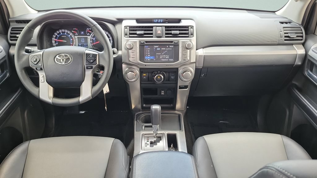 Used 2017 Toyota 4Runner SR5 Premium RWD image 11