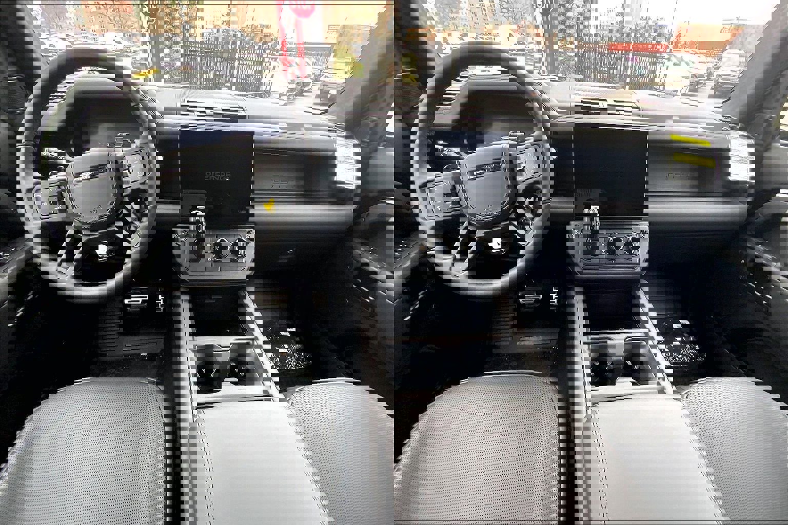 New 2026 Land Rover Defender 110 OCTA image 5