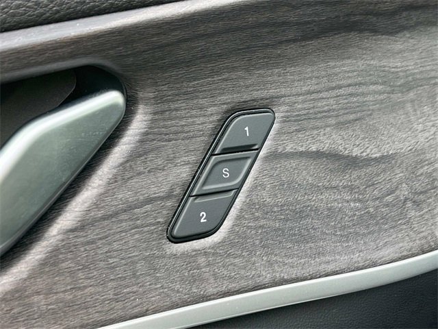 Used 2023 Jeep Grand Cherokee 4WD 4xe image 27