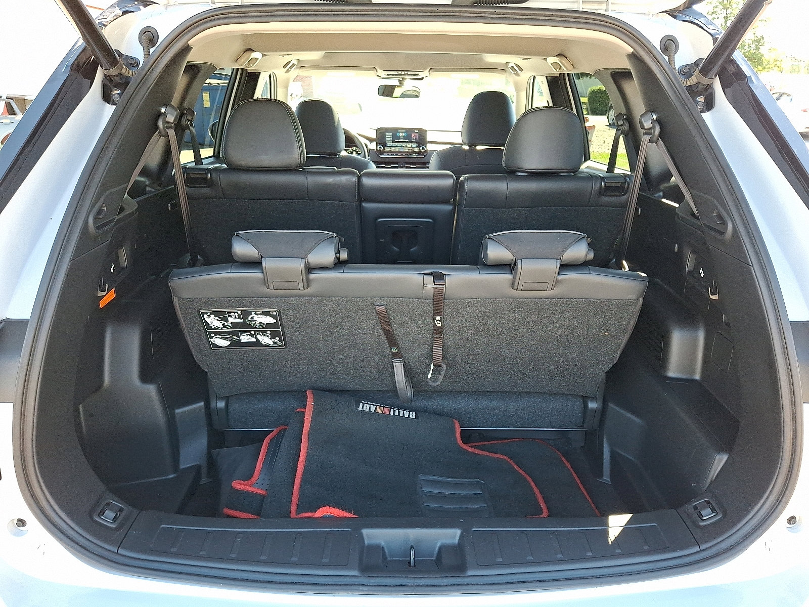 Used 2024 Mitsubishi Outlander Ralliart image 32