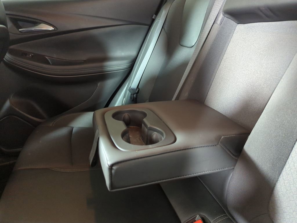 Used 2023 Buick Encore GX Select image 32