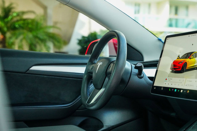 Used 2022 Tesla Model 3 Performance image 44