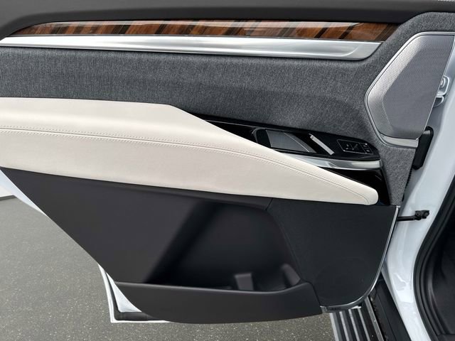 Certified 2026 Cadillac Escalade Platinum Sport w/ LPO, ONYX Package image 13