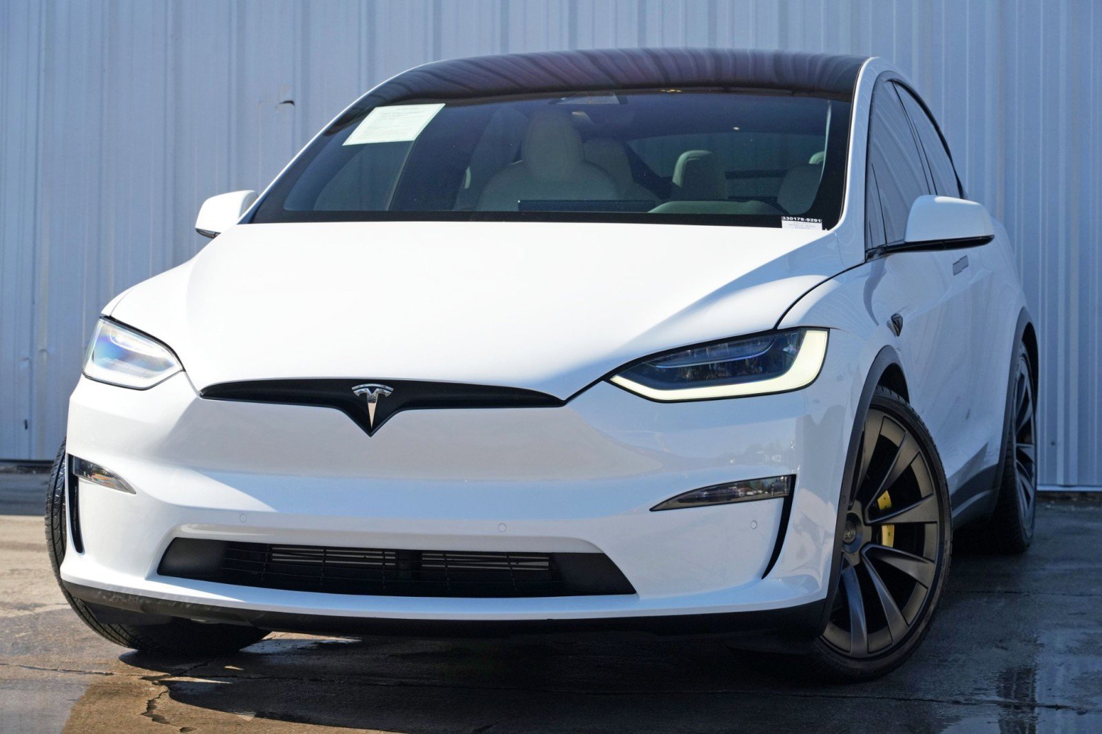 Used 2022 Tesla Model X image 3