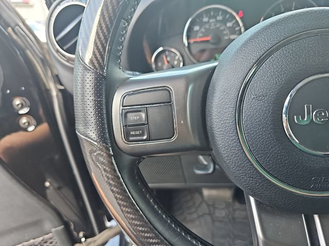 Used 2018 Jeep Wrangler Sahara AWD/4WD image 13