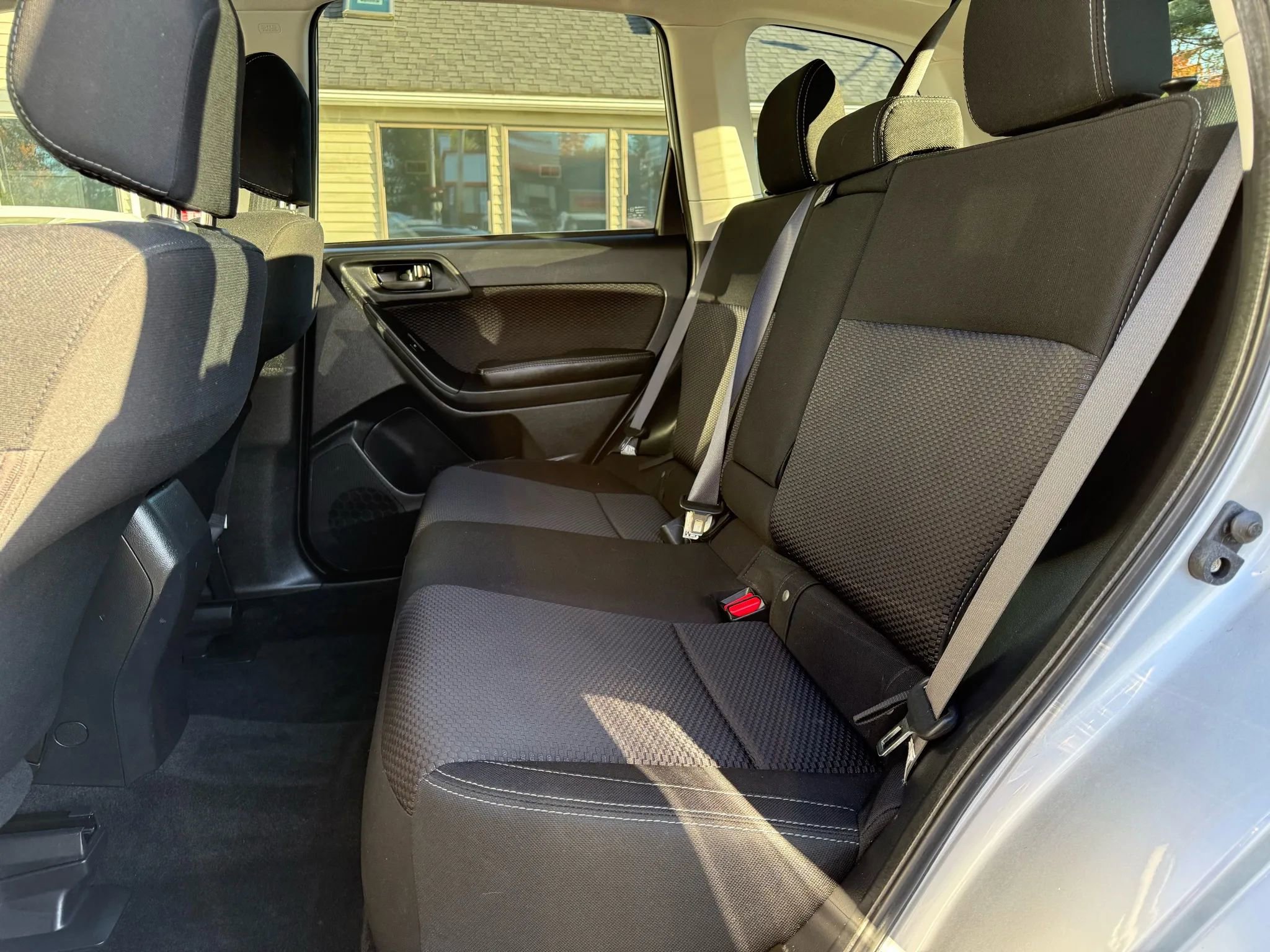 Used 2017 Subaru Forester 2.5i Premium w/ All-Weather Package image 21