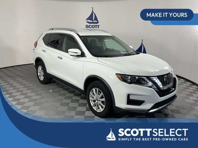 Used 2018 Nissan Rogue SV image 1