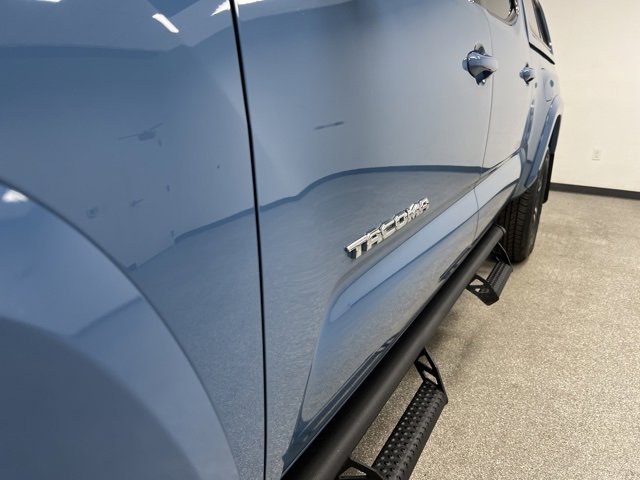 Used 2019 Toyota Tacoma TRD Sport image 12