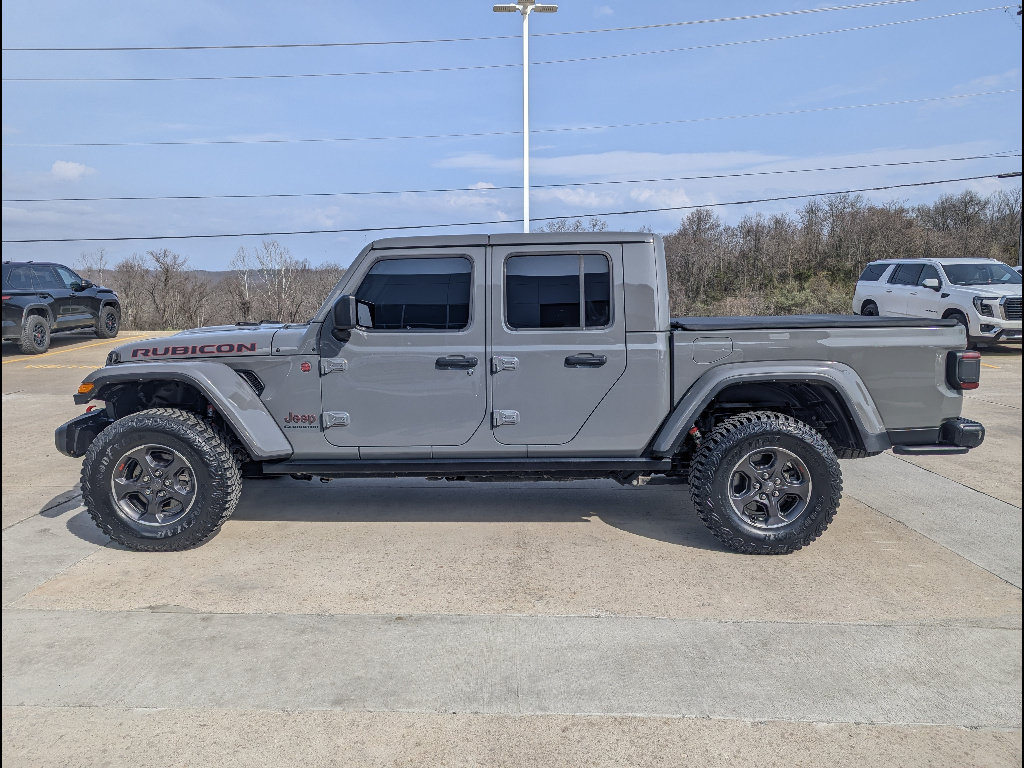 Used 2022 Jeep Gladiator Rubicon w/ LED Lighting Group AWD/4WD image 9