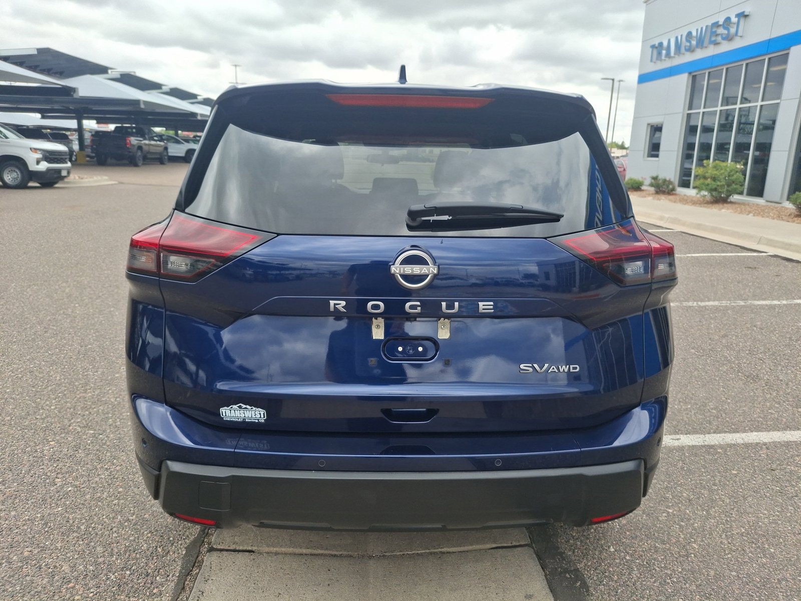 Used 2024 Nissan Rogue SV AWD/4WD image 4